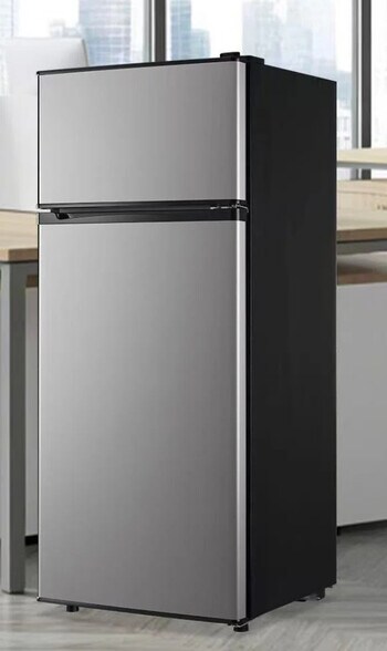 Space for Ideal refrigerator - 238 Lakeview Dr