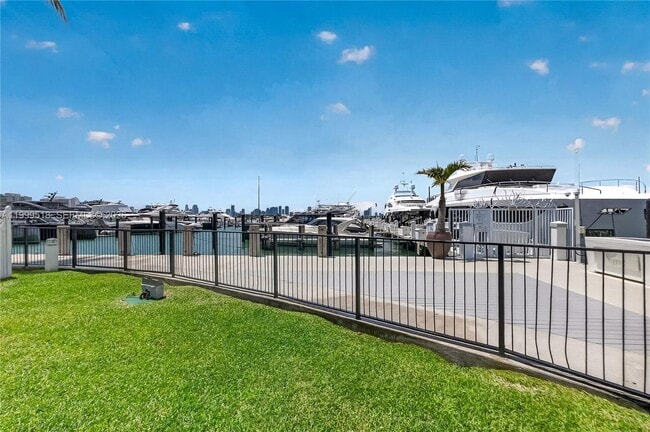 Building Photo - 1413 Sunset Harbour Dr