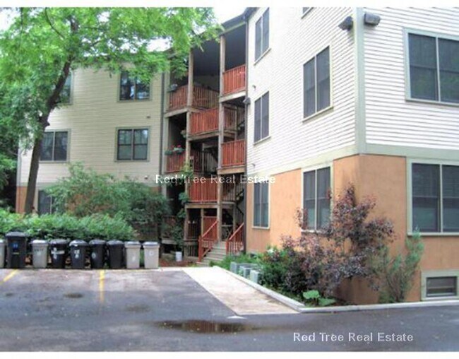 Building Photo - 81 Westminster Ave