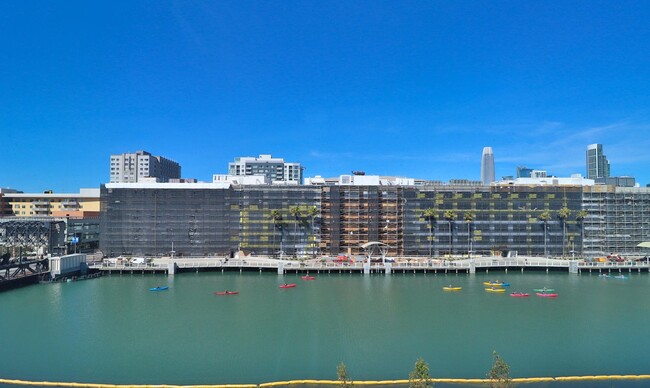 Building Photo - Modern & Spacious 2br/2ba In Mission Bay w...