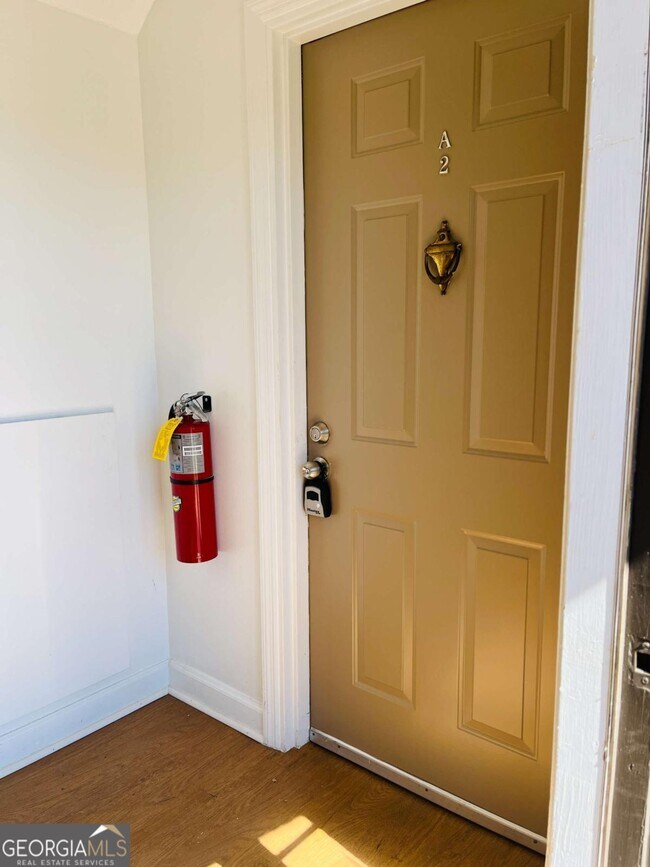 Building Photo - 207 Harwell Ave