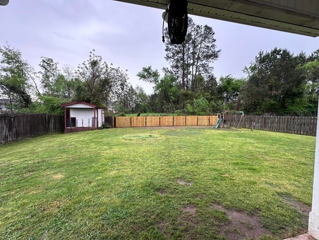 Building Photo - 1440 Summit Way