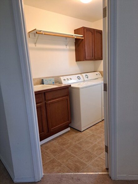 Building Photo - 2730 10th Ct SE