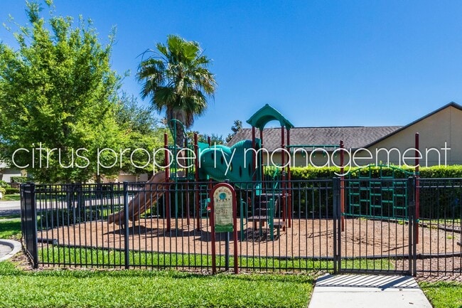 Building Photo - Charming and Immaculate, Updated 5/3 in Winter Garden's Alexander Ridge