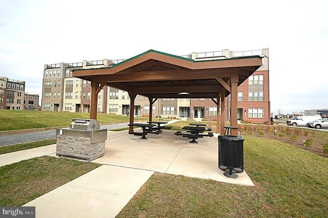 Building Photo - 21731 Dovekie Ter