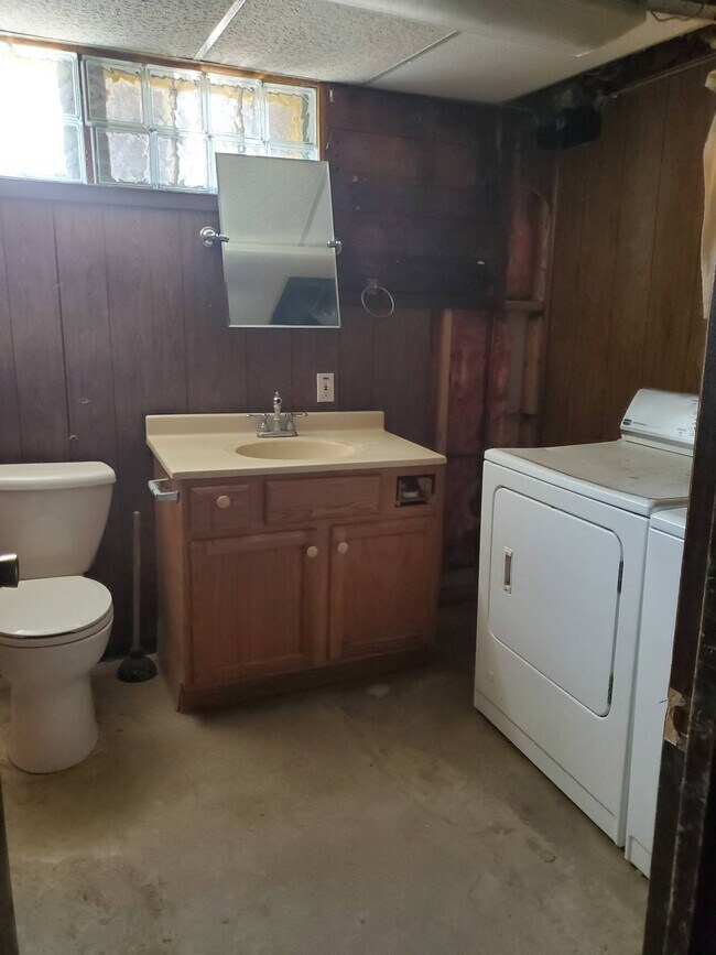 Building Photo - 1531 W Harrison St