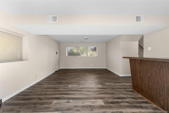 Building Photo - 4 Great Knight Ct