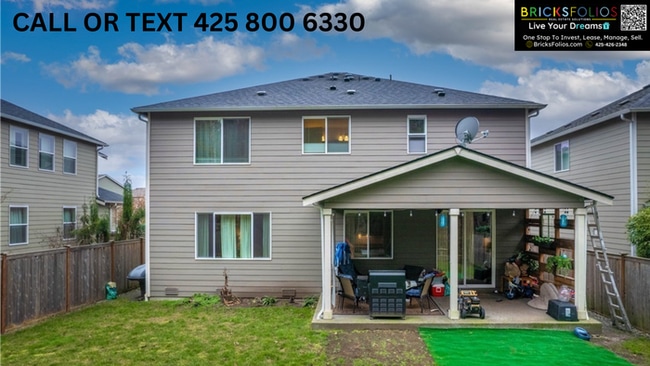 Building Photo - Modern 4 Bed + Chef's Kitchen + Covered Patio in Puyallup!
