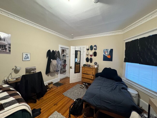 Building Photo - The Best Home in Brighton