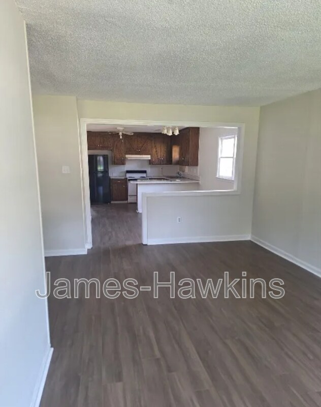 Building Photo - 5751 Oakwild Dr