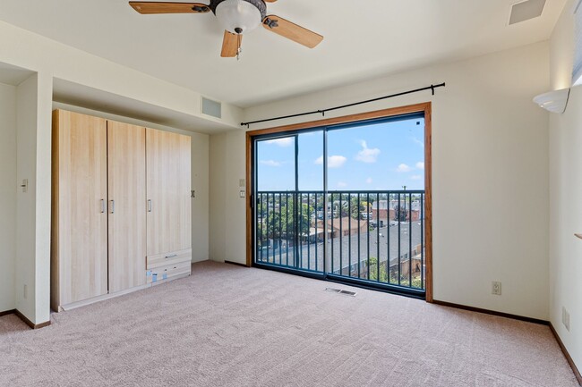 Building Photo - Utilities Paid! 3 Bedroom in Hayward with ...