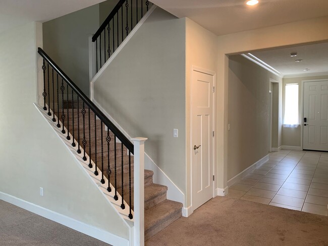 Building Photo - Newer "Next Gen" Home in Springlake/Woodla...