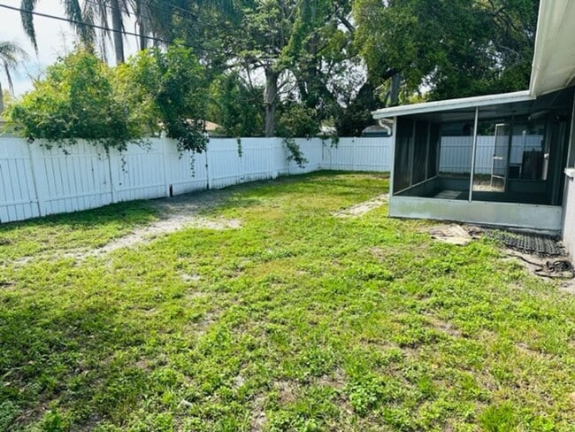 Building Photo - Renovated Seminole Single Family Home!!!