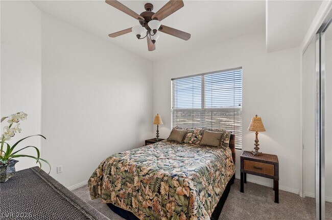 Building Photo - 62 E Serene Ave