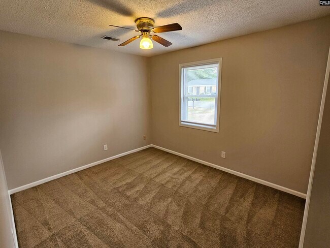 Building Photo - 3904 Persimmon St