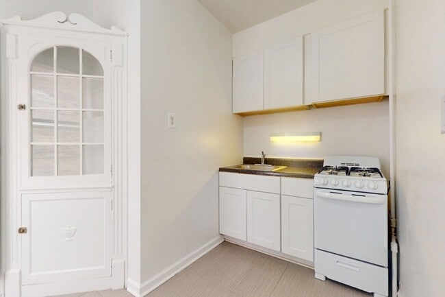 Floorplan - 5336-5338 S. Hyde Park Boulevard
