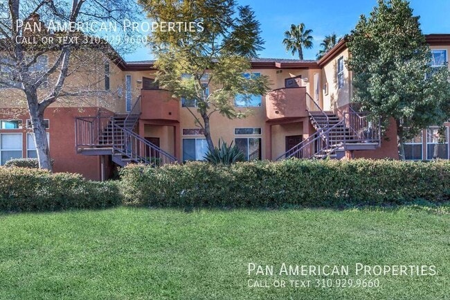 Building Photo - 26130 Laguna Ct