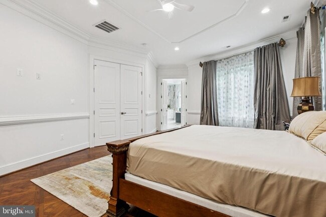 Building Photo - 855 Dolley Madison Blvd