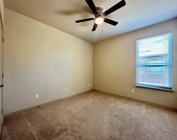 Building Photo - 5205 Glen Meadow Dr