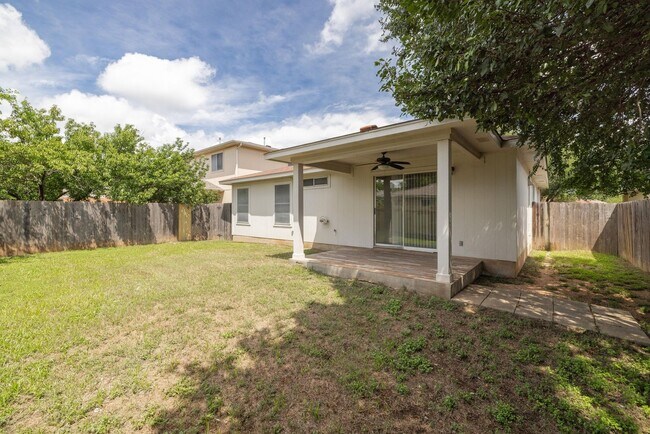 Building Photo - 104 Brentwood Dr