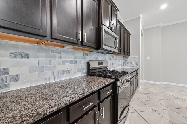 Building Photo - 134 S Bearkat Ct