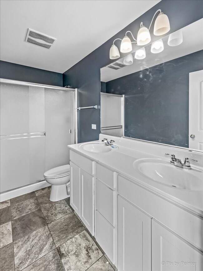 Building Photo - 2270 Aurora Dr