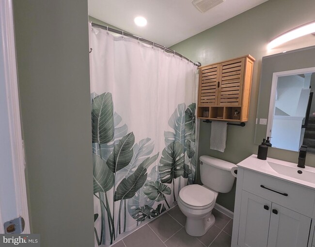 Building Photo - 2922 Huntington Grove Square