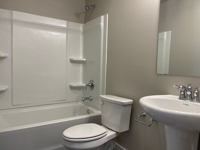 Building Photo - 3 Bed / 2 Bath Cooper School District!