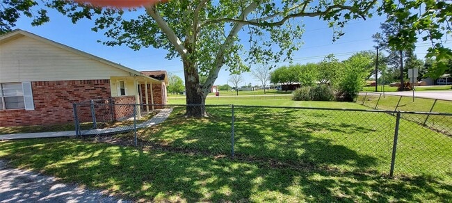 Building Photo - 6715 Grace Ln