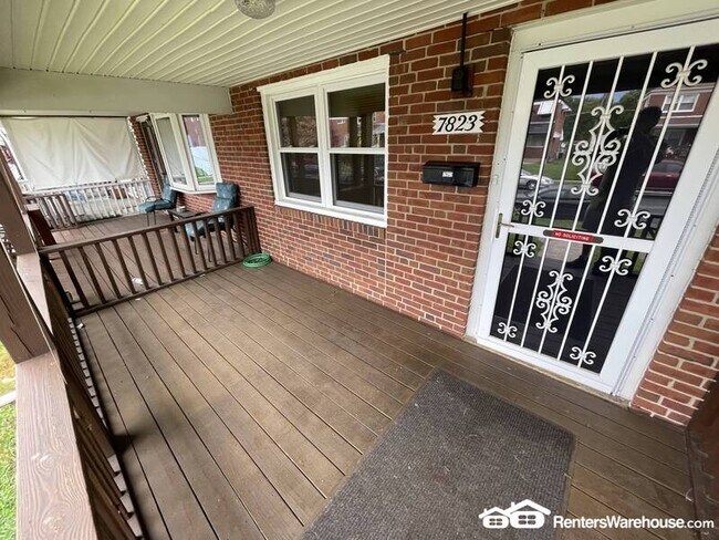 Building Photo - 7823 St Boniface Ln