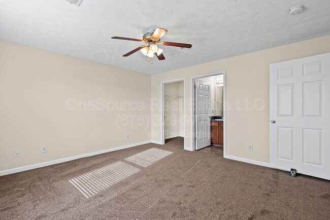 Building Photo - 1202 Fairington Club Dr