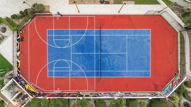 Building Photo - 3100 NE 46th St