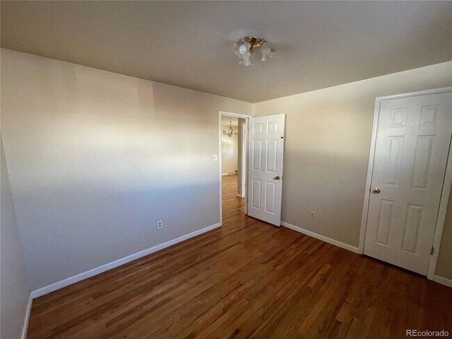 Building Photo - 1250 S Ames St