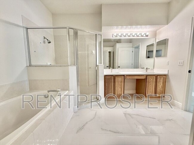 Building Photo - 10181 Marsh Pine Cir