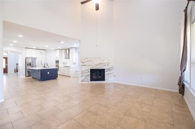 Building Photo - 17523 Quiet Shores Dr