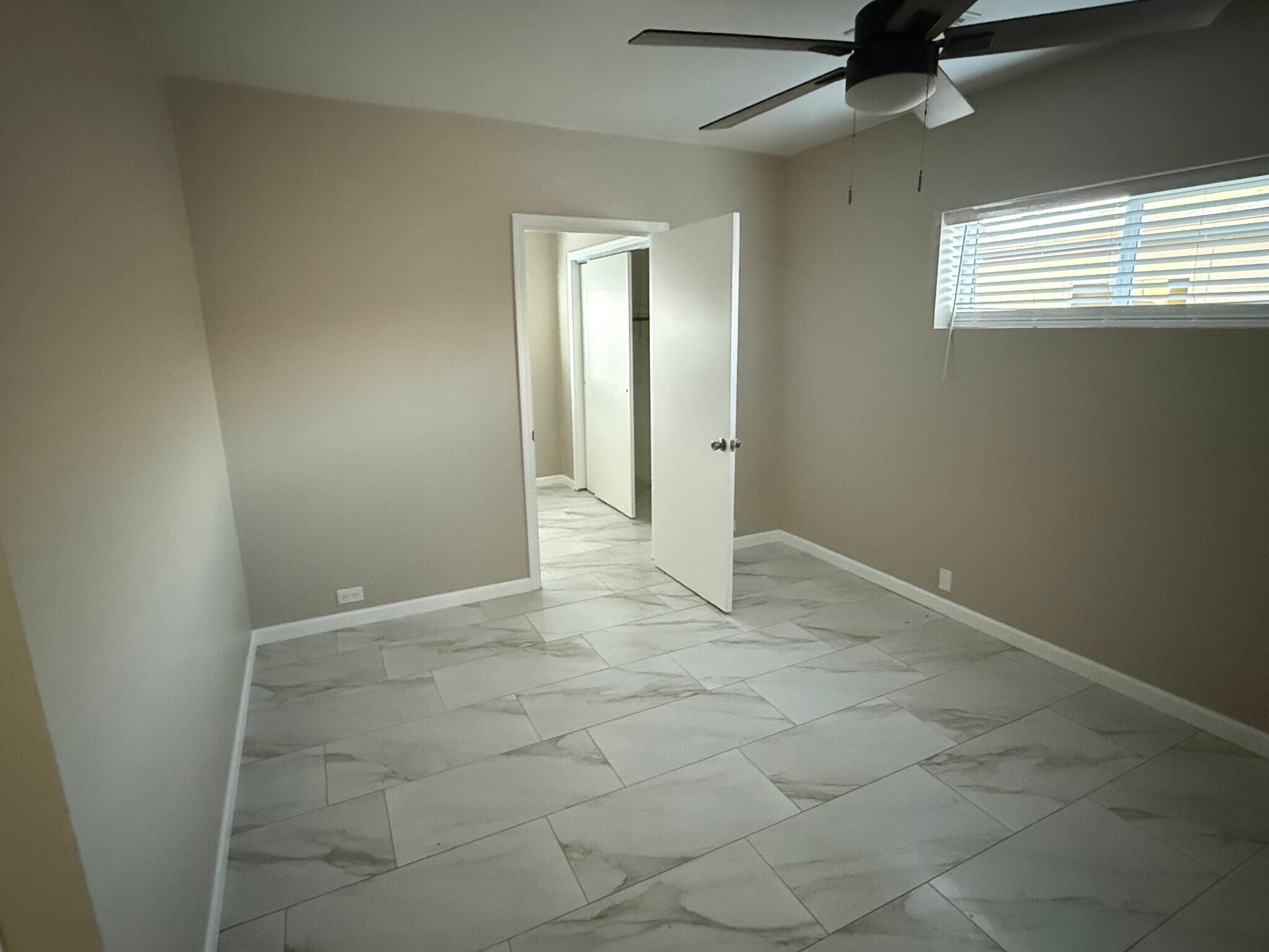 Building Photo - 4634 E Burns St