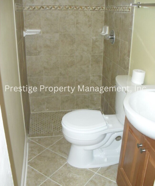 Building Photo - Beautifully and Spacious East Side Home!