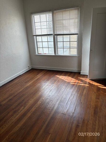 Building Photo - 1523 N McCadden Pl