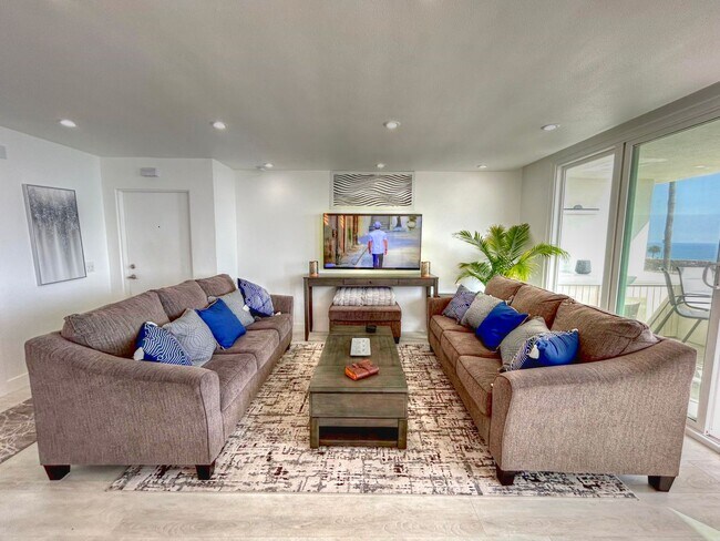 Building Photo - 420 Monterey Ln