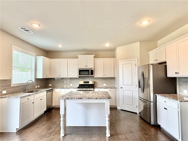 Building Photo - 6085 Bay Pt Cv