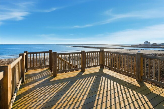 Building Photo - 246 Sand Hill Cove Rd