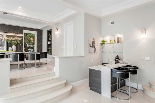 Building Photo - 1756 Clear View Dr