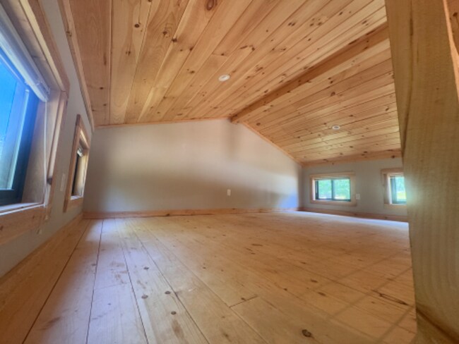 Building Photo - 35 Tiny Time Ln