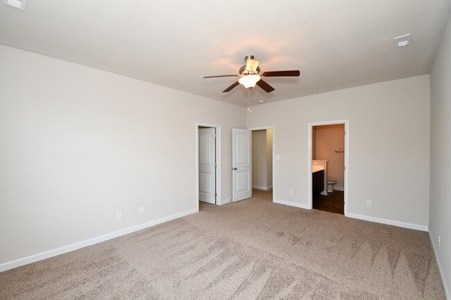 Building Photo - MOVE-IN READY Carolina Forest