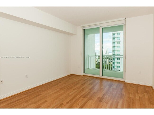 Building Photo - 1745 E Hallandale Beach Blvd
