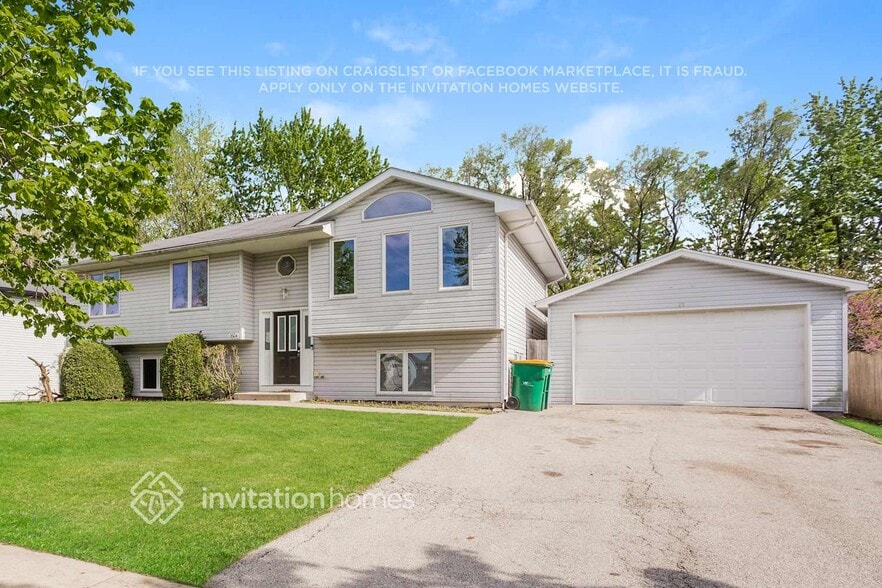 Building Photo - 2904 Facel Vega Dr
