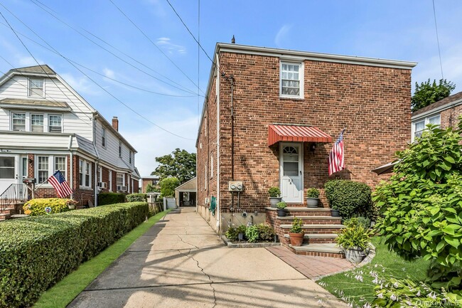 Building Photo - 53 Carnation Ave