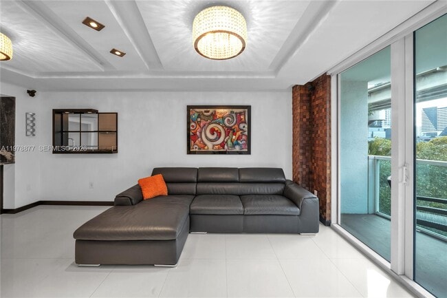 Building Photo - 31 SE 5th St