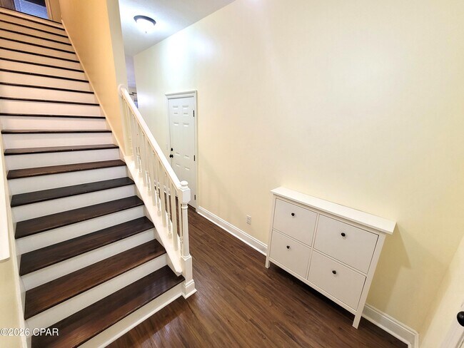 Building Photo - 7218 Quail Hollow Dr