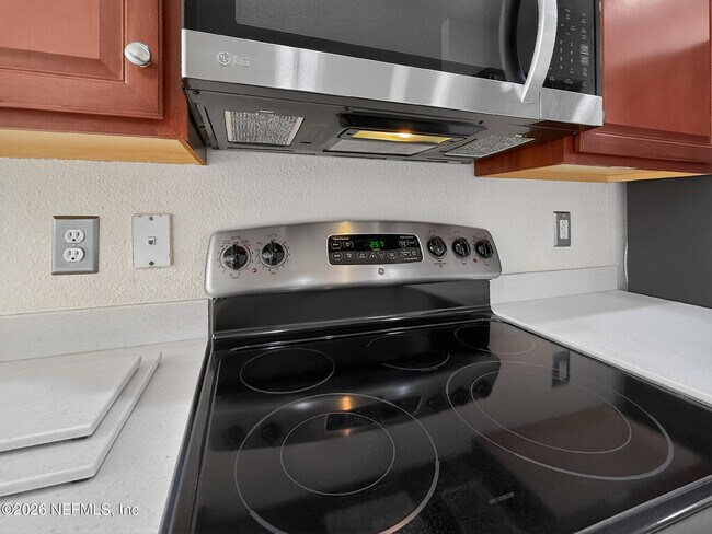 Building Photo - 9080 Sweet Tree Trail